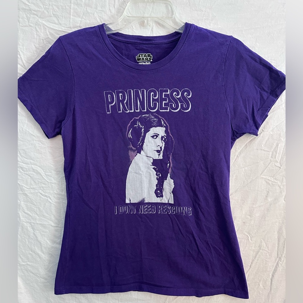 Star Wars Princess Leia “I Don’t Need Rescuing” Tee Women’s Small Purple